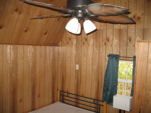 Image 8 for 301) Glades Comfort Cabin 301