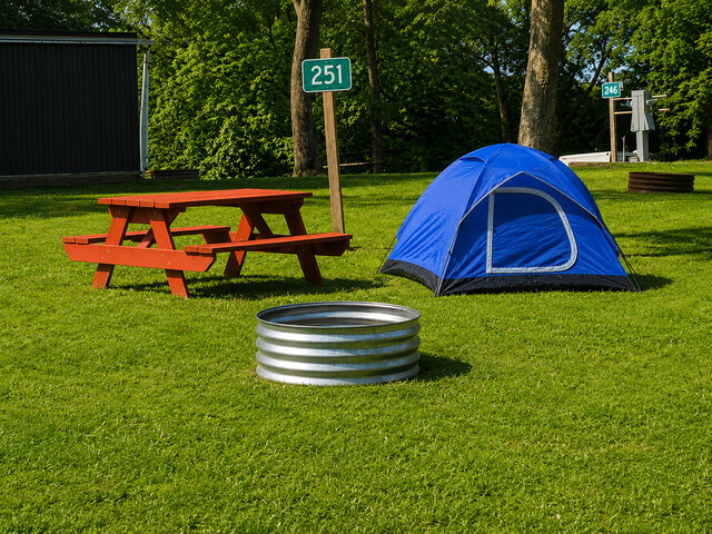 Image 1 for 251) Highlands Primitive 251