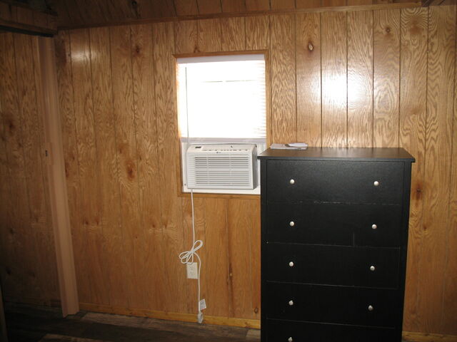 Image 5 for 301) Glades Comfort Cabin 301