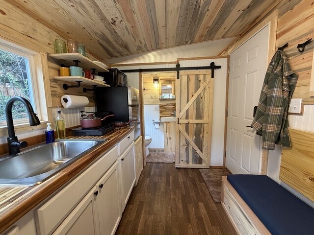 Image 3 for Coho Cabin