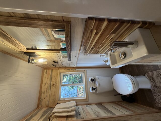 Image 7 for Coho Cabin