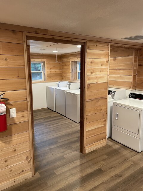 Image 15 for RV903) Back Area Daily or Weekly