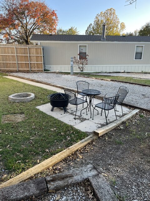 Image 2 for RV926) Back Area Daily or Weekly