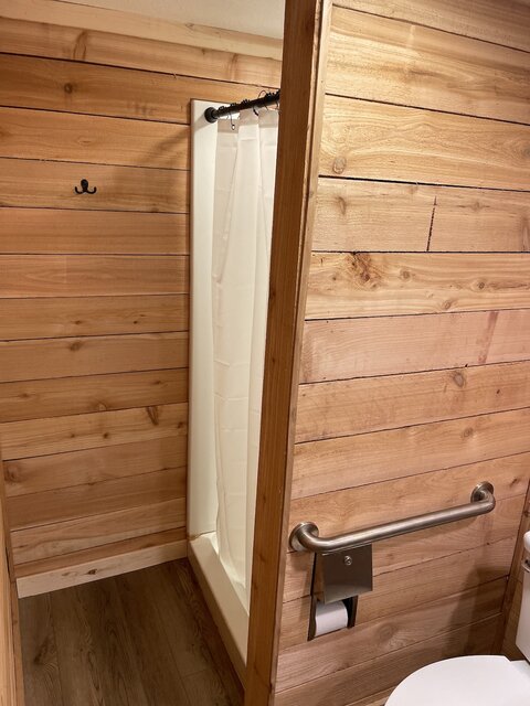 Image 16 for RV905) Back Area Daily or Weekly