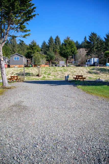 Image 11 for #03 Oversized RV Site