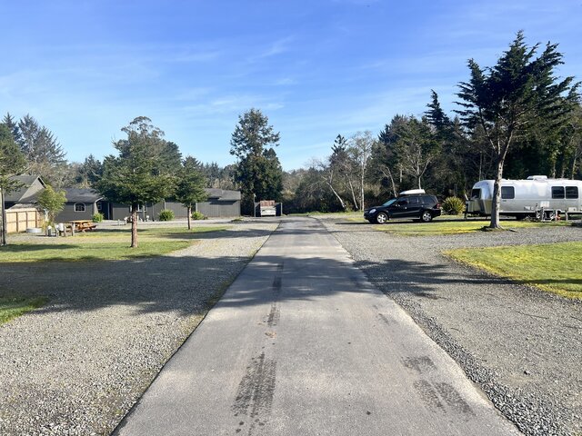 Image 4 for #03 Oversized RV Site