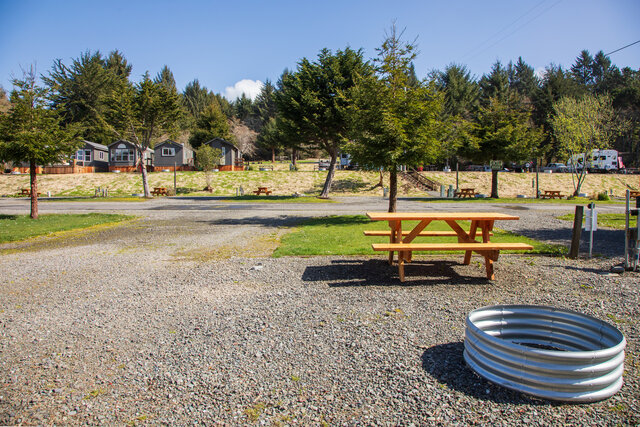 Image 14 for #03 Oversized RV Site