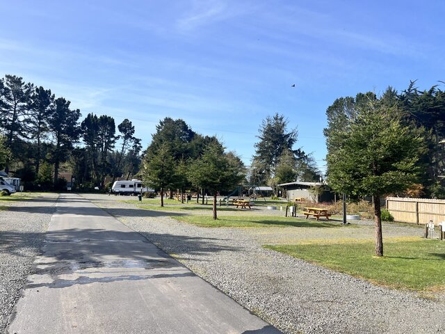 Image 21 for #03 Oversized RV Site