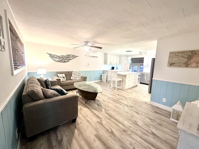 Image 15 for Cabin by the Sea with Pontoon Boat