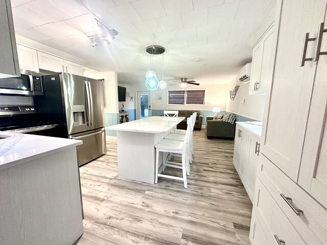 Image 10 for Cabin by the Sea with Pontoon Boat