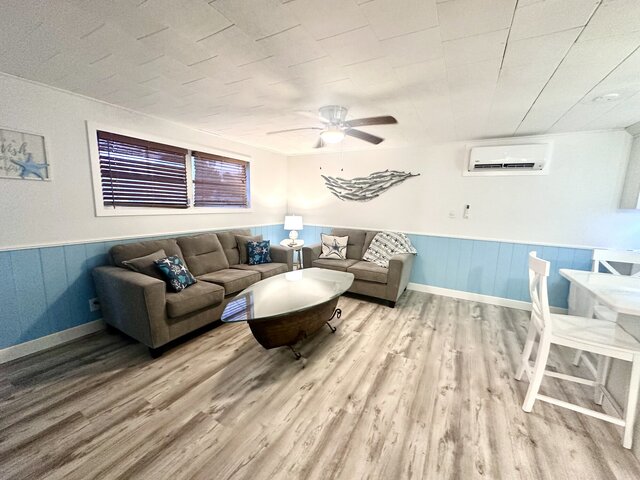 Image 14 for Cabin by the Sea with Pontoon Boat
