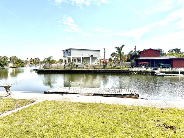 Image 3 for Cabin by the Sea with Pontoon Boat