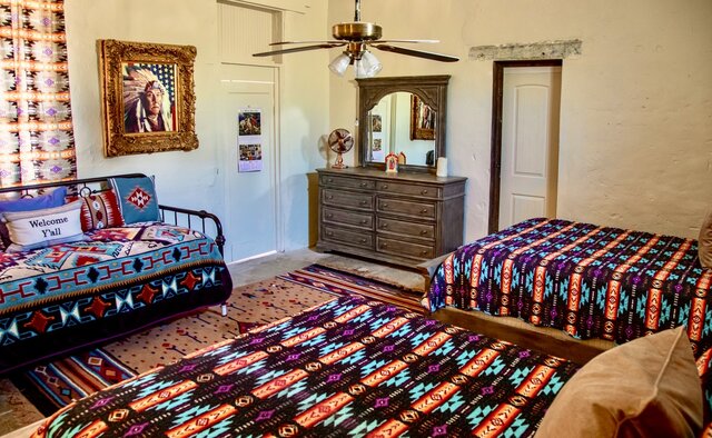 Image 9 for Valentine Suite