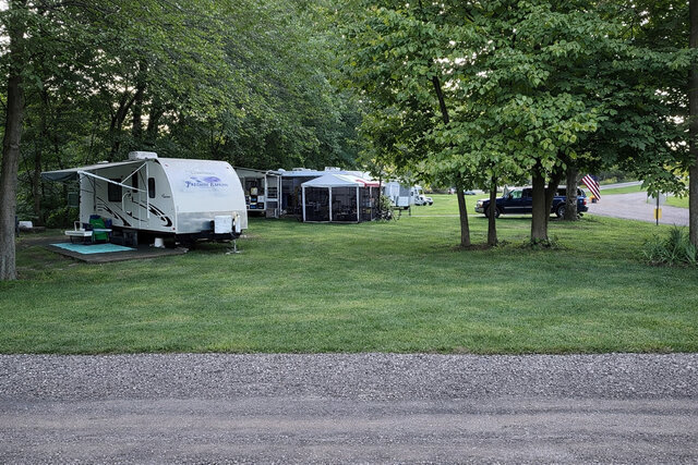 Image 1 for 015) $3500 Seasonal Site