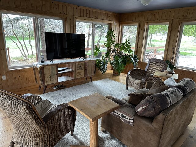 Image 6 for Mountain Room