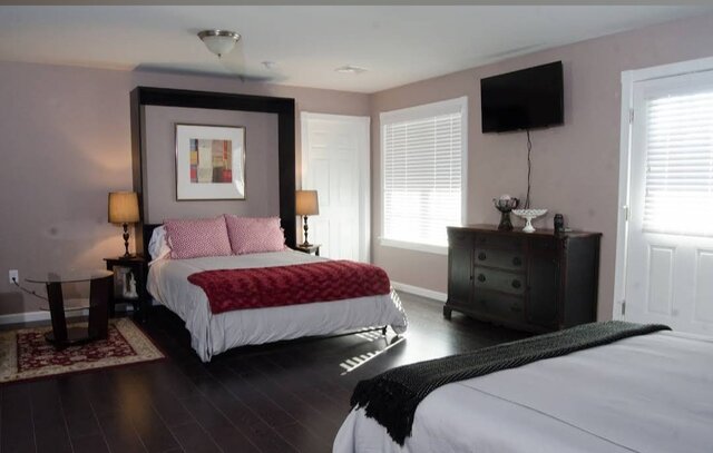 Image 5 for The Signature Suite