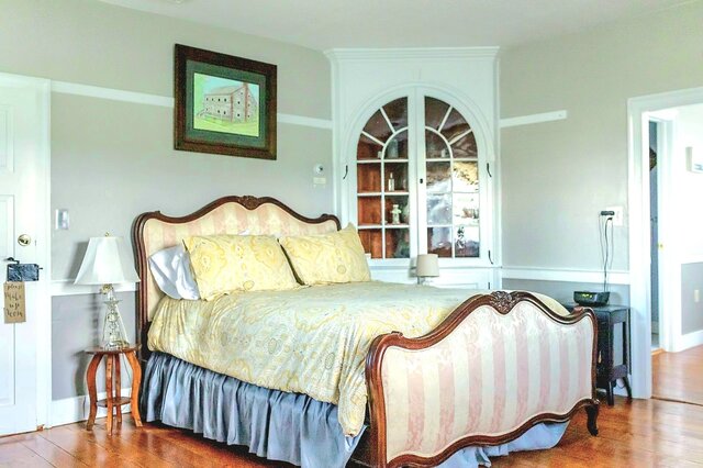 Image 3 for The Historic Metzler Suite