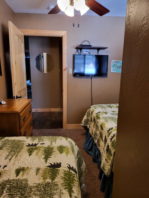 Image 12 for 16) Unit 16