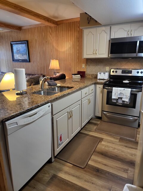 Image 4 for 04) Unit 4