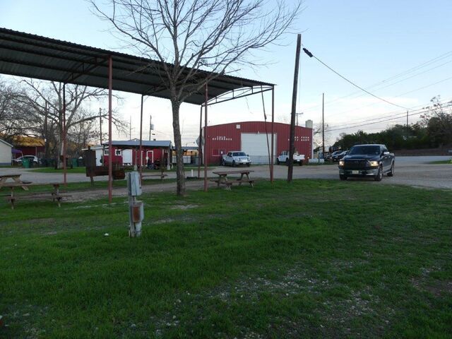Image 3 for D) Front row Pull Thru Rv Site