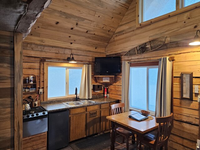 Image 3 for Alaskan Cabin