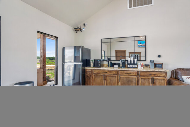 Image 8 for 042) Standard Site