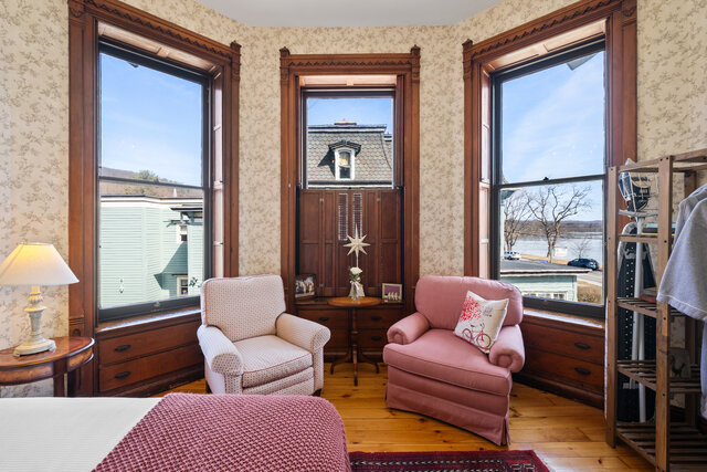 Image 2 for The Lovelass Room