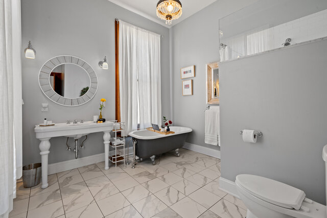 Image 8 for The Gorman Suite