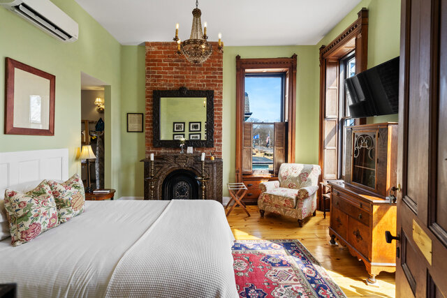 Image 2 for The Tioga Room