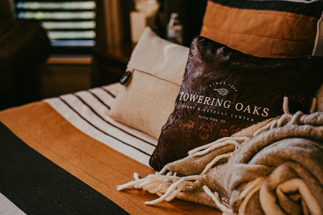 Image 1 for WOL-02) Fort Worth Room