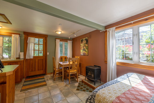 Image 5 for Art Studio Cabin