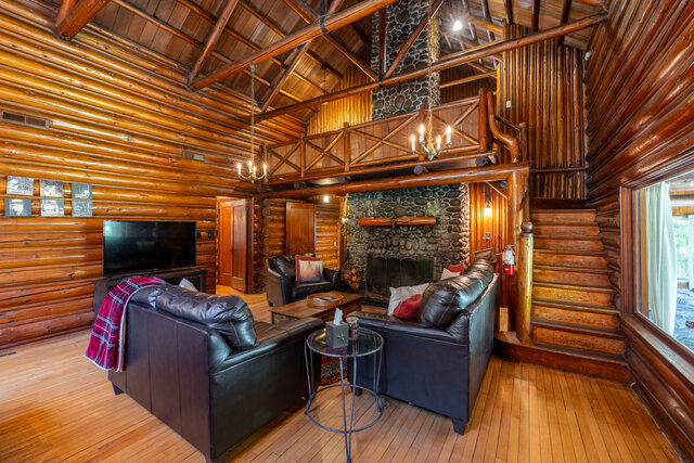 Image 8 for Copper Creek Lodge