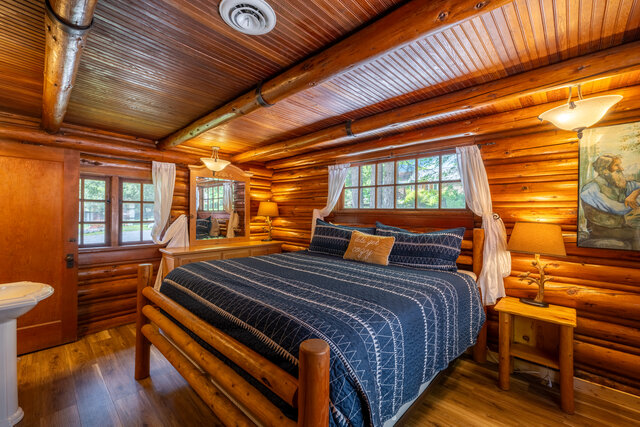 Image 16 for Copper Creek Lodge