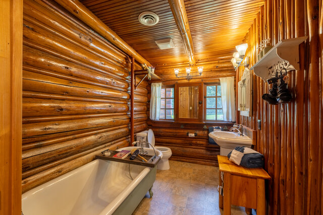 Image 14 for Copper Creek Lodge