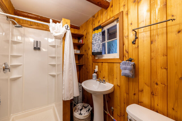 Image 12 for Copper Creek Log Cabin