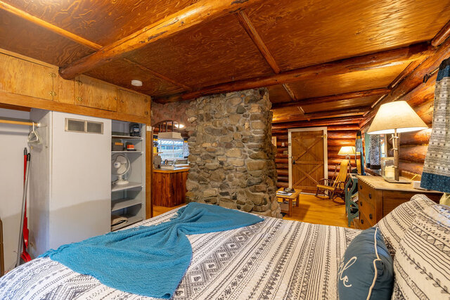 Image 11 for Copper Creek Log Cabin