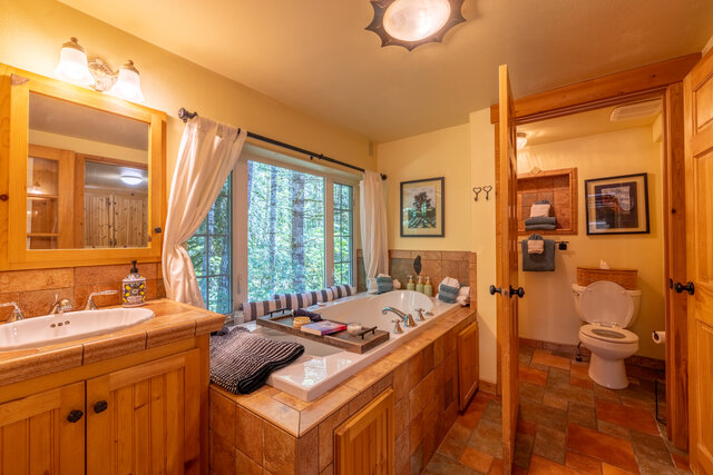 Image 5 for Copper Creekside Cabin