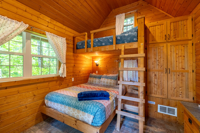 Image 2 for Snow Cabin