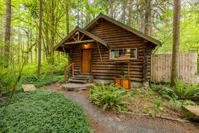 Image 2 for Copper Creek Log Cabin