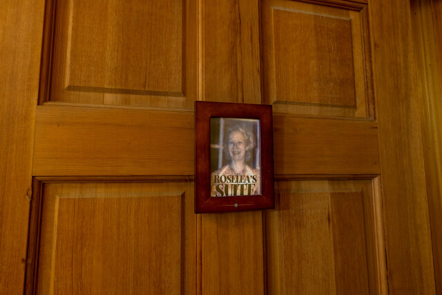 Image 1 for Roseleas Suite