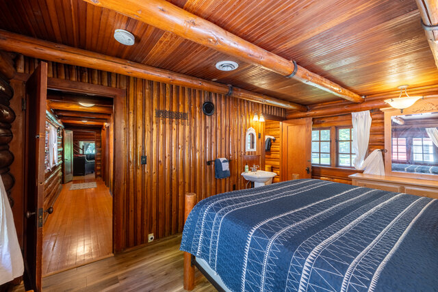 Image 17 for Copper Creek Lodge