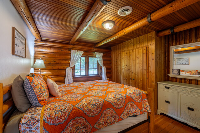 Image 15 for Copper Creek Lodge