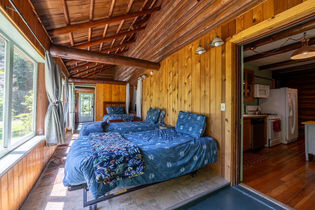 Image 4 for Copper Creek Lodge