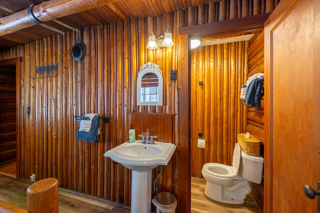 Image 18 for Copper Creek Lodge