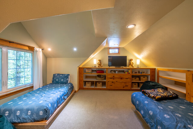 Image 7 for Copper Creekside Cabin