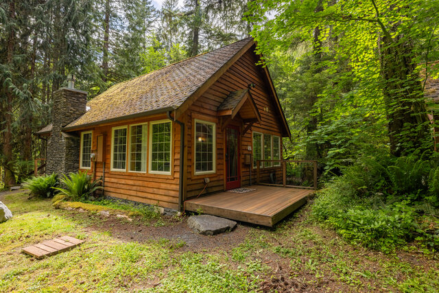 Image 3 for Muir Cabin