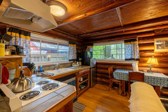 Image 6 for Copper Creek Log Cabin