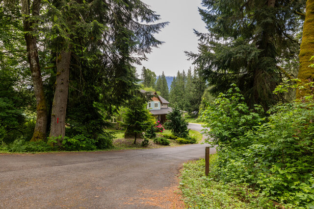 Image 2 for Tahoma Canyon at Mt Rainier