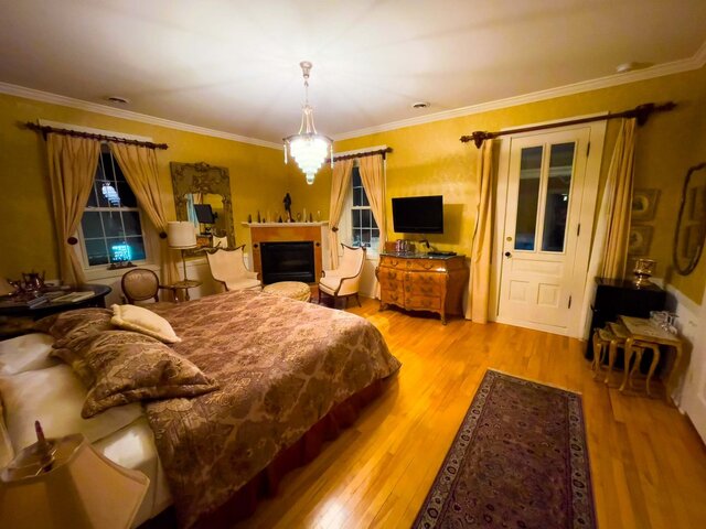 Image 4 for King Bed