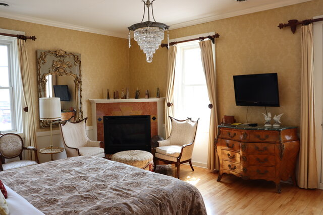 Image 2 for King Bed